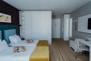 Апарт-отели Aparthotel Tangerine Батуми Двухместный номер с 1 кроватью или 2 отдельными кроватями и видом на море-48
